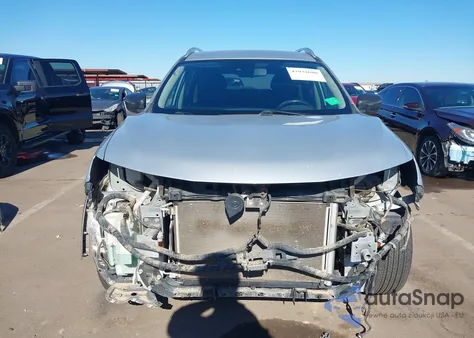 2019 Nissan Rogue S z USA, uszkodzony, nr VIN JN8AT2MT7KW252893